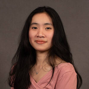Portrait of MCC graduating student Ivy Zin