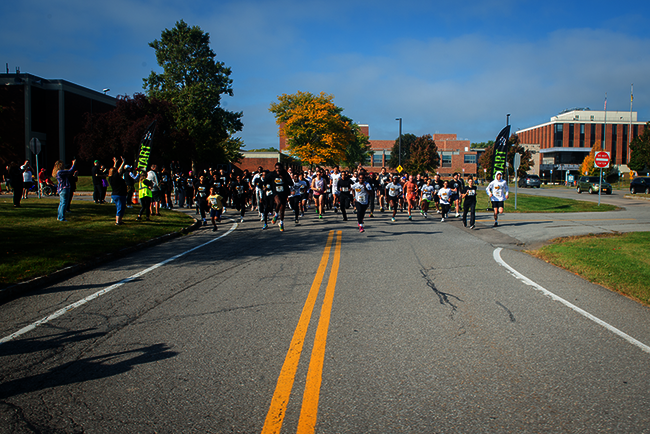5K participants running